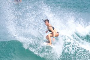 笑顔の松永莉奈プロ08